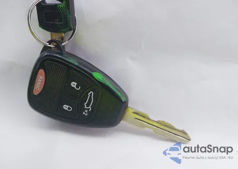 2005 Jeep Liberty Renegade из США, поврежденный, VIN 1J4GL38K85W564023